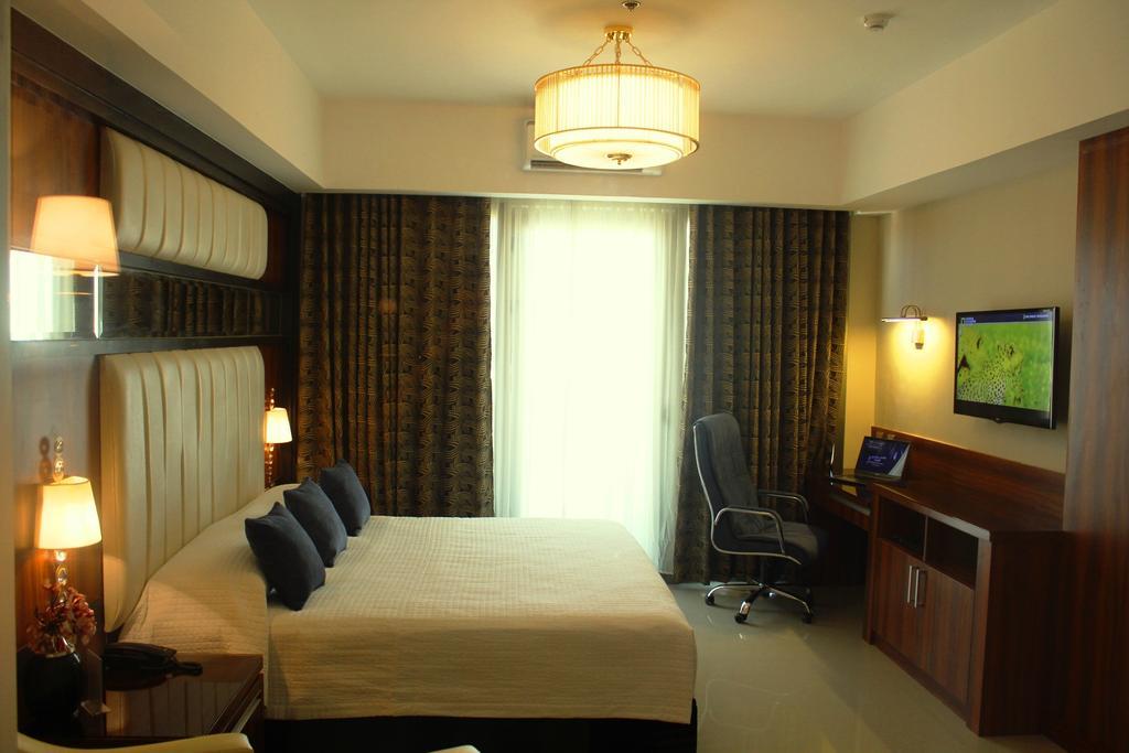 Central Park Tower Resort Angeles Zimmer foto
